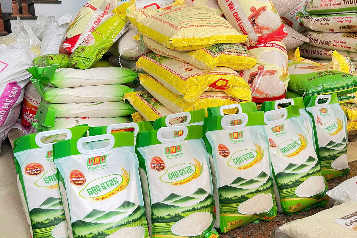 Sản Phẩm Gạo ST25 Lúa Tôm VinaGreen Chính Hãng