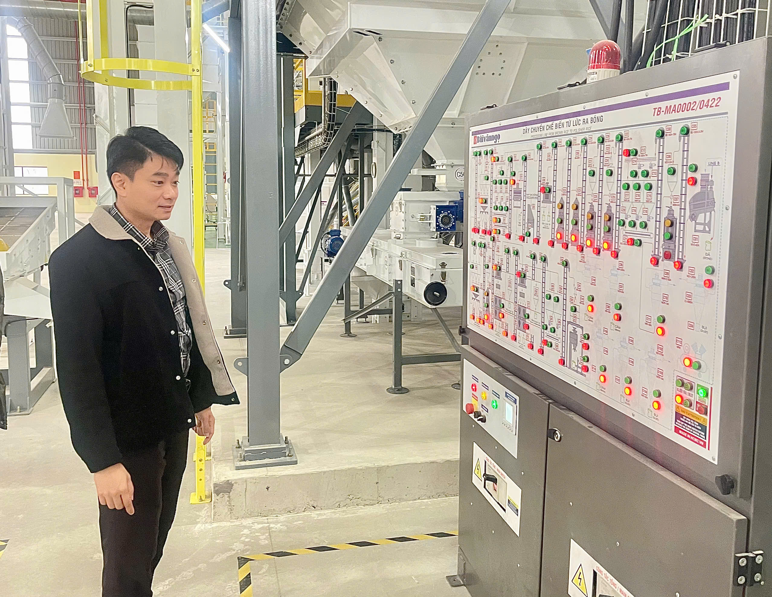 Ông Cao Trọng Hưng Giám Đốc Công Ty VinaGreen