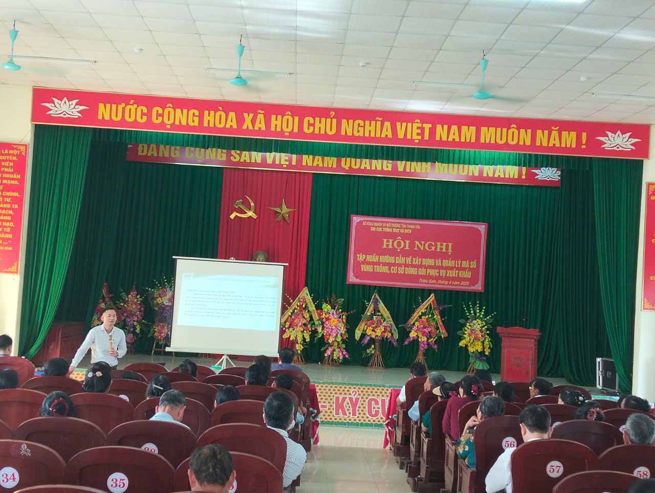 VinaGreen cam kết đồng hành cùng HTX và bà con nông dân trong việc chuẩn hóa quy trình sản xuất, hỗ trợ kỹ thuật, xây dựng hệ thống giám sát vùng trồng và kết nối tiêu thụ sản phẩm
