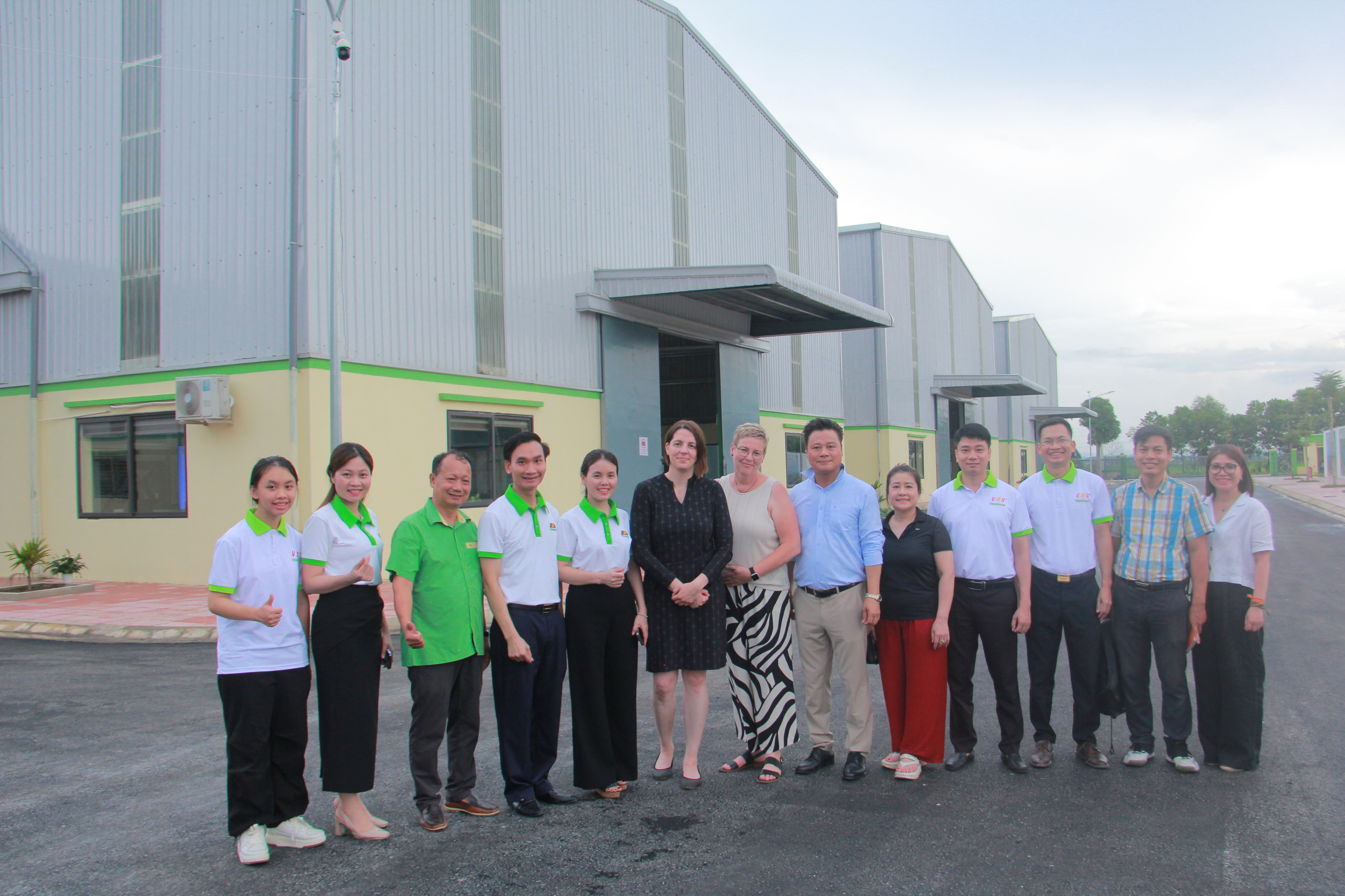 VinaGreen đón tiếp Tập đoàn EDEKA Đức đến thăm và làm việc tại Nhà máy Chế biến Nông sản Chất lượng cao